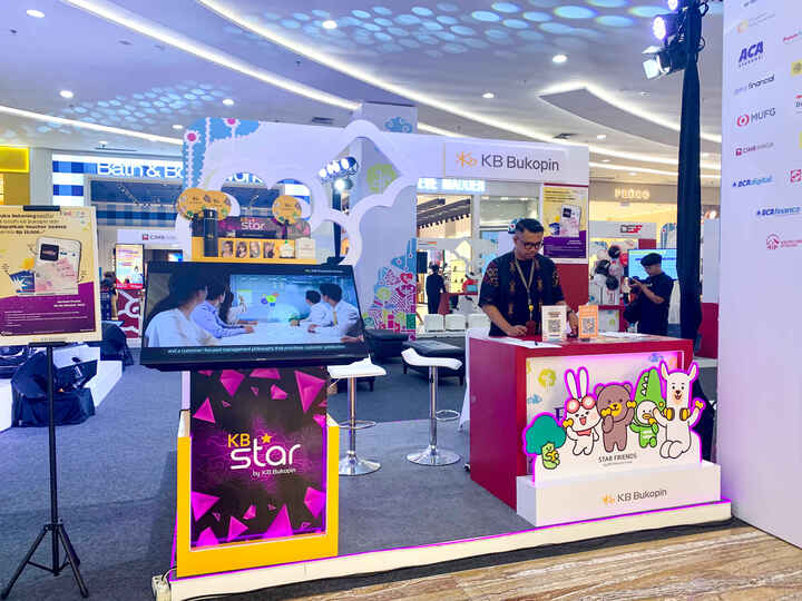 Grab Booth Design & Production